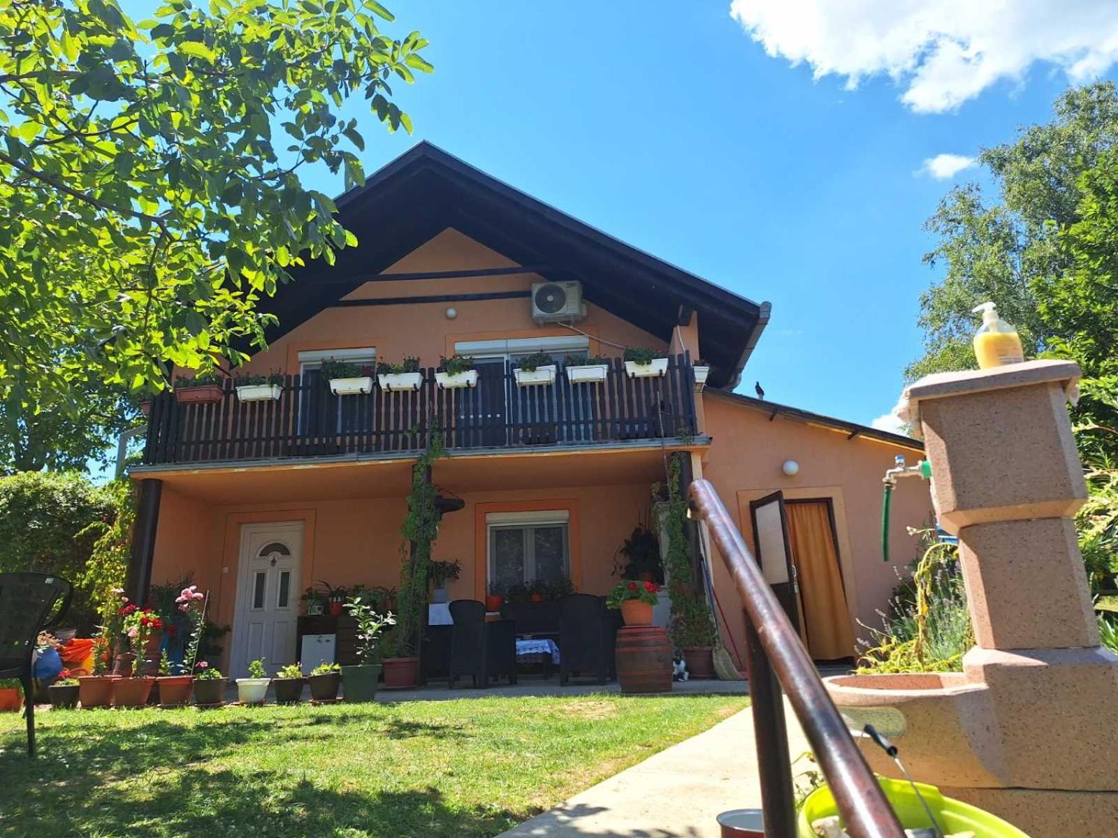 Guest House Jevtovic Sremski Karlovci Buitenkant foto